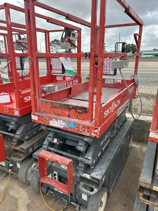 2018 Skyjack SJIII3219 Scissor Lift