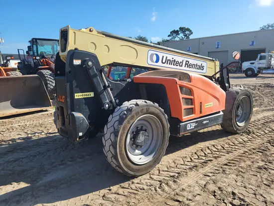 2019 JLG 742 Forklift