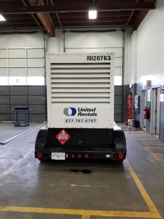 2013 Cummins C300 600V Diesel Generator