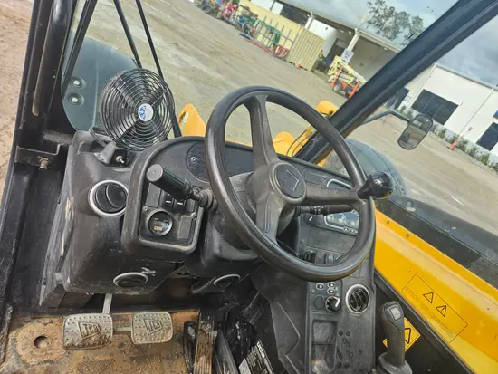 2018 JCB 507-42 Forklift
