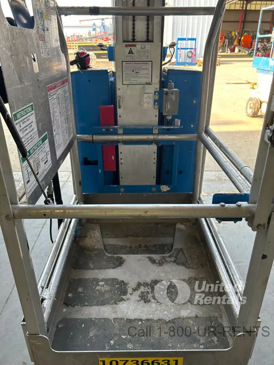 2018 Genie GR-20 Self-Propelled One-Person Lift