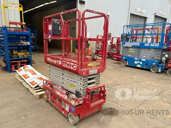 2019 MEC MICRO 19 Scissor Lift