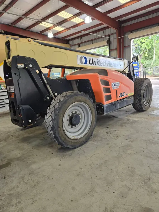 2018 JLG 742 Forklift