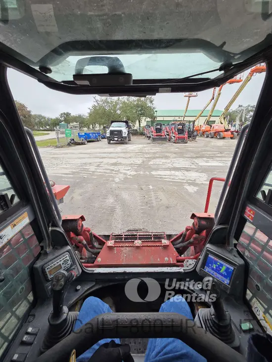 2022 Takeuchi TL12V2-CR Track Loader