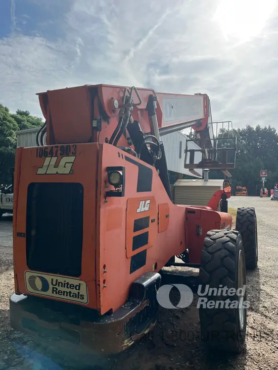 2017 SKYTRAK 8042 Forklift
