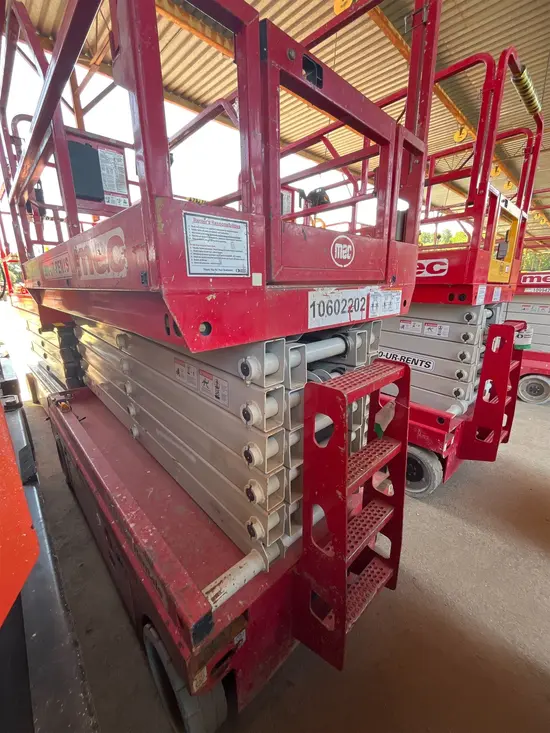 2017 MEC 4046SE Scissor Lift