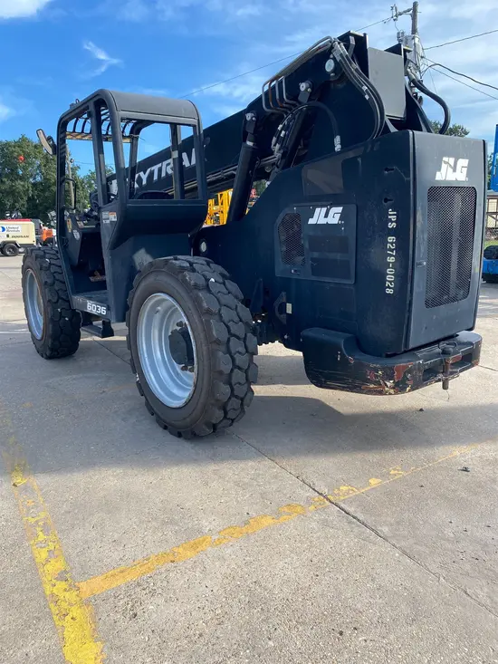 2018 SKYTRAK 6036 Forklift