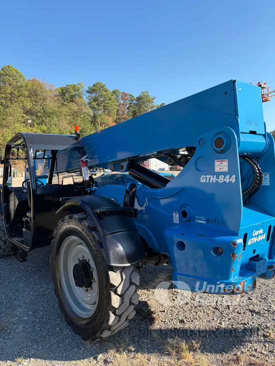 2017 Genie GTH-844D Forklift
