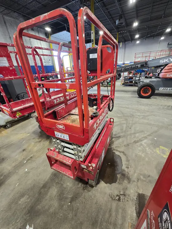 2018 MEC 1330SE Scissor Lift