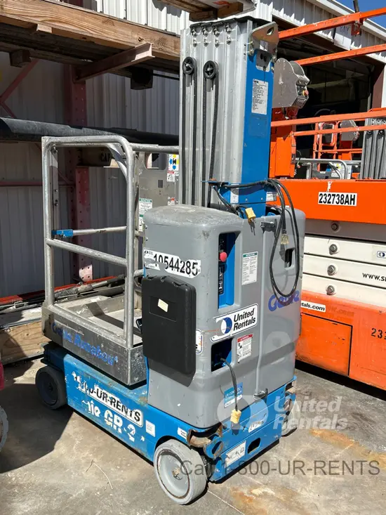 2016 Genie GR-20 Self-Propelled One-Person Lift
