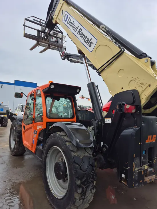 2018 JLG 1055 Forklift
