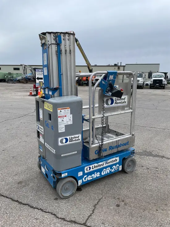 2018 Genie GR-20 Self-Propelled One-Person Lift