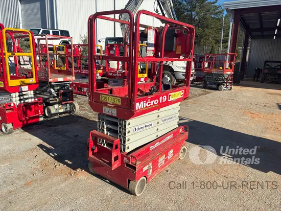 2019 MEC MICRO 19 Scissor Lift
