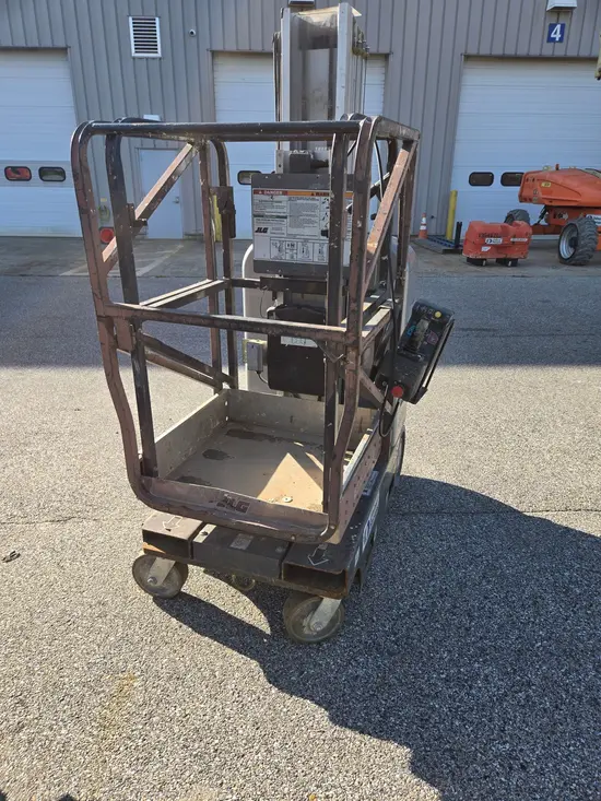 2019 JLG 20MVL Self-Propelled One-Person Lift