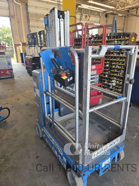 2017 Genie GR-20 Self-Propelled One-Person Lift