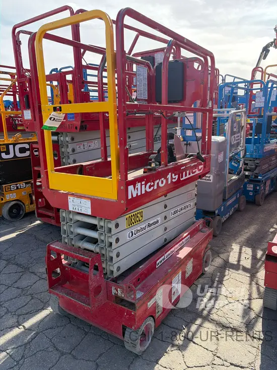 2018 MEC MICRO 19 Scissor Lift