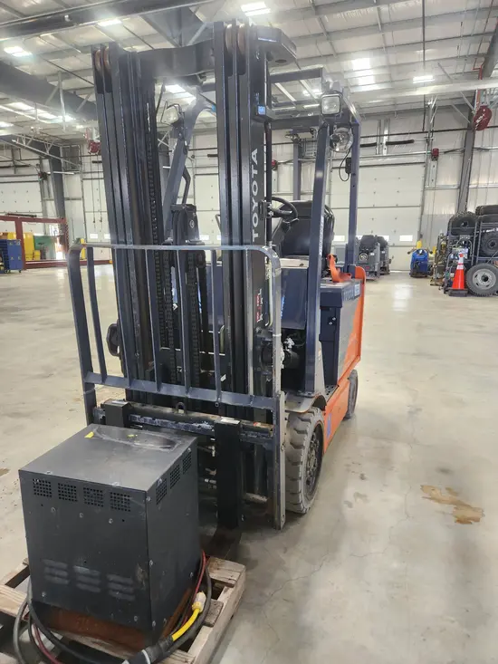 2019 Toyota 8FBCU25 Warehouse Forklift
