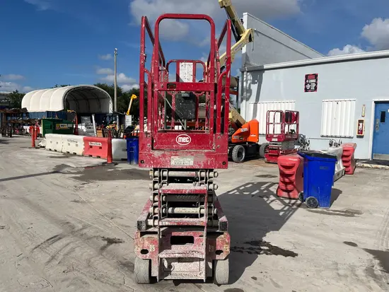 2019 MEC MICRO 26 Scissor Lift