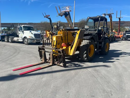 2017 JCB 550-170 Forklift