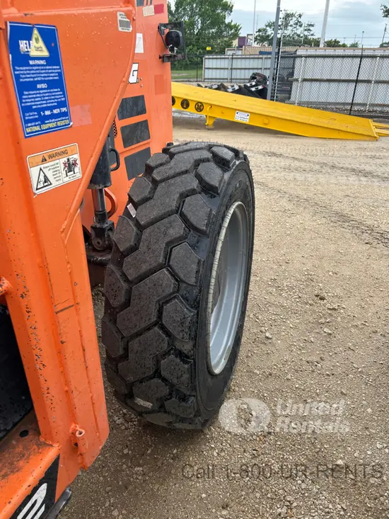 2017 SKYTRAK 6042 Forklift