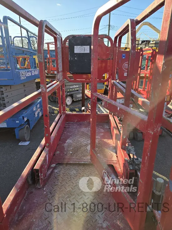 2019 MEC MICRO 19 Scissor Lift