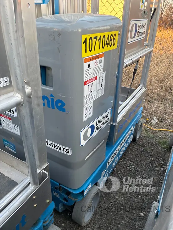 2018 Genie GR-20 Self-Propelled One-Person Lift