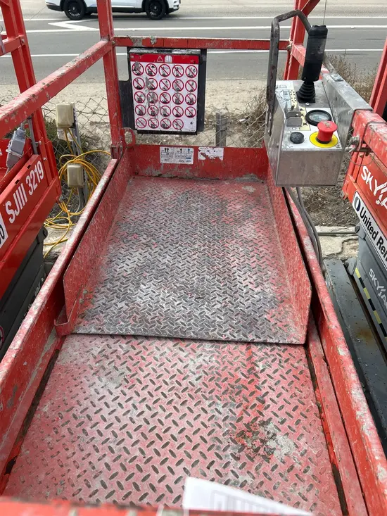 2018 Skyjack SJIII3219 Scissor Lift