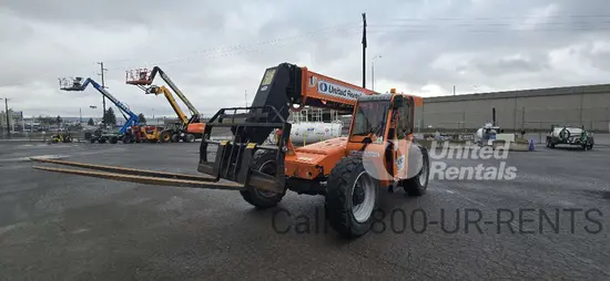 2018 SKYTRAK 8042 Forklift
