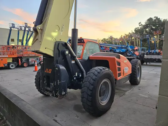 2018 JLG 1055 Forklift