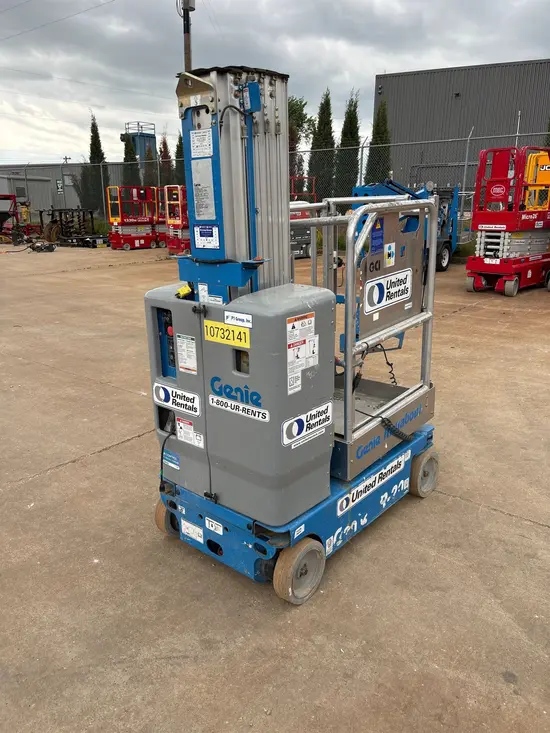 2018 Genie GR-20 Self-Propelled One-Person Lift