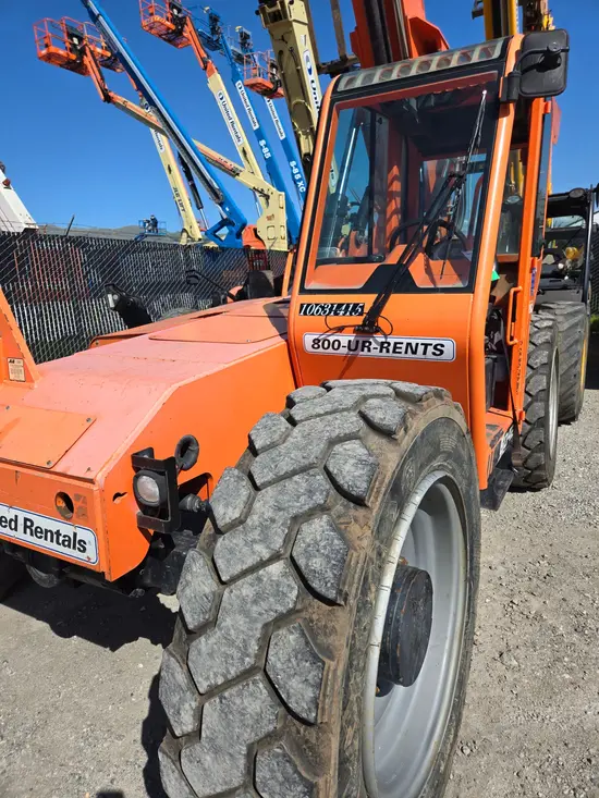2017 SKYTRAK 6042 Forklift