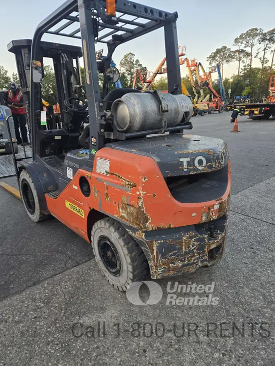 2019 Toyota 8FGU30 Warehouse Forklift