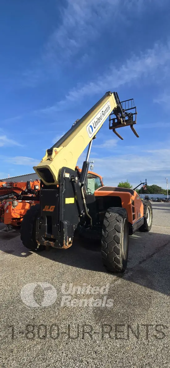 2017 JLG 742 Forklift