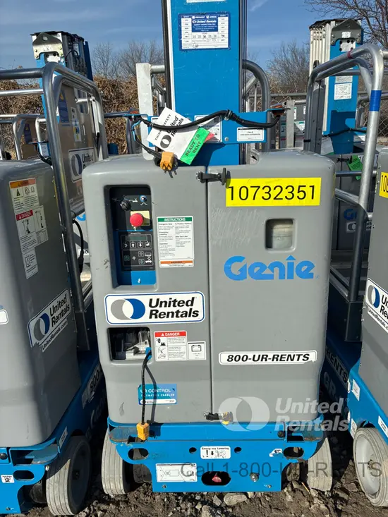 2018 Genie GR-20 Self-Propelled One-Person Lift
