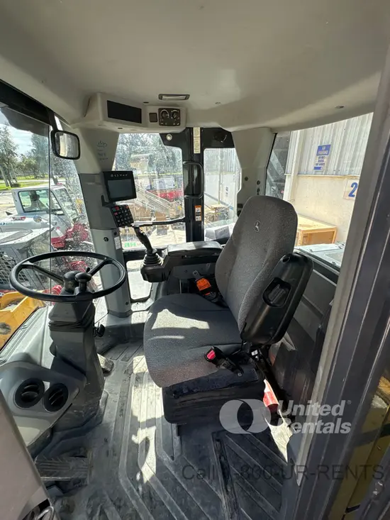 2022 John Deere 544P Wheel Loader