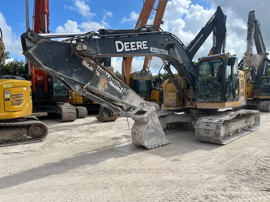 2022 John Deere 245G LC Excavator