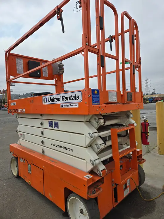 2018 Snorkel S4732E Scissor Lift