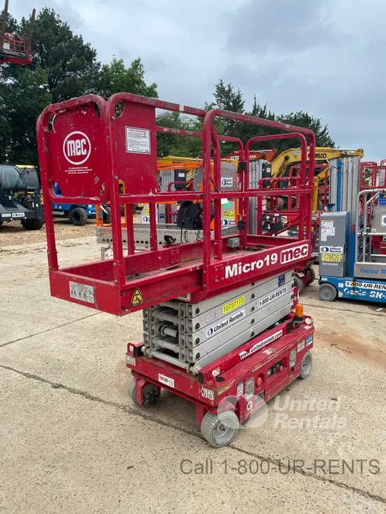 2018 MEC MICRO 19 Scissor Lift