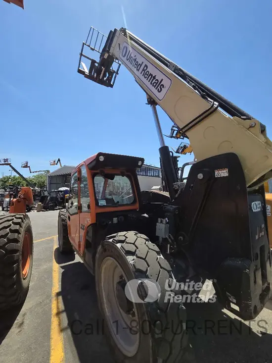 2017 JLG 742 Forklift