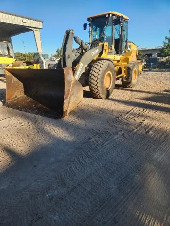 2019 John Deere 624L Wheel Loader