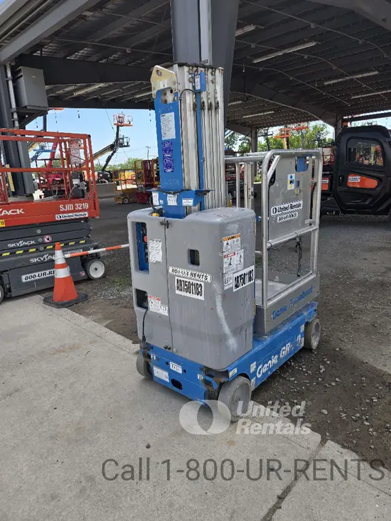 2018 Genie GR-20 Self-Propelled One-Person Lift