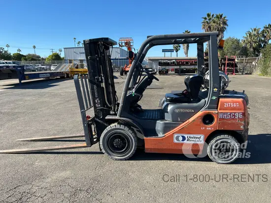 2018 Toyota 8FGU25 Warehouse Forklift