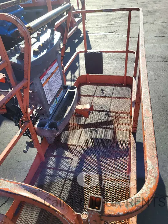 2017 JLG 800S Boom Lift