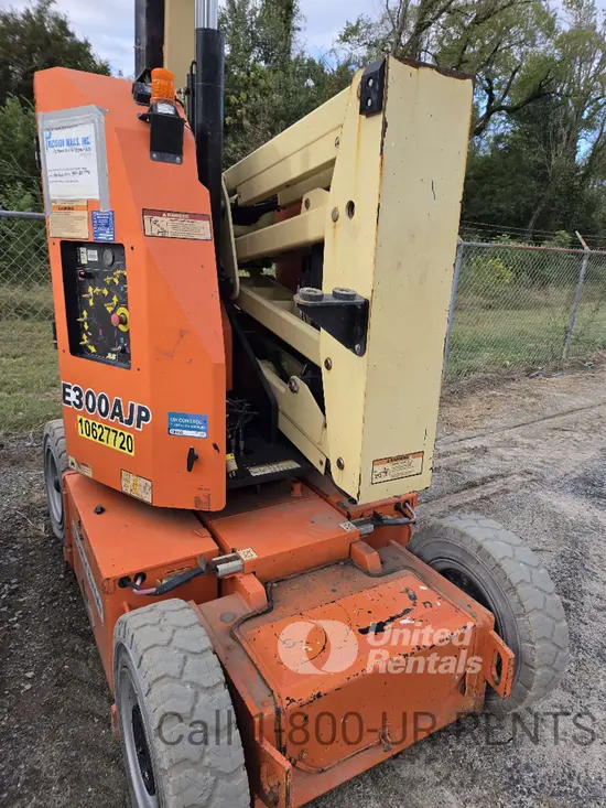 2017 JLG E300AJP Articulating Boom Lift