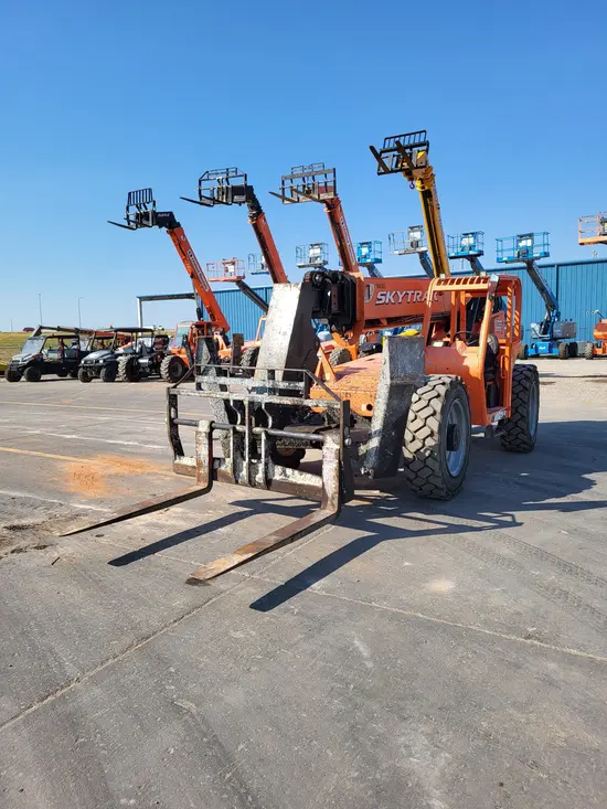 2017 SKYTRAK 10054 Forklift