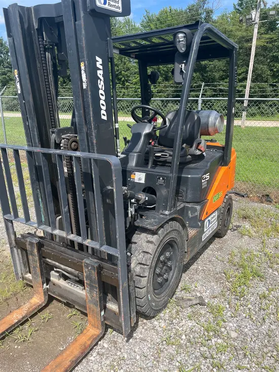 2020 Doosan G25N-7LP Warehouse Forklift