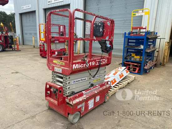 2019 MEC MICRO 19 Scissor Lift