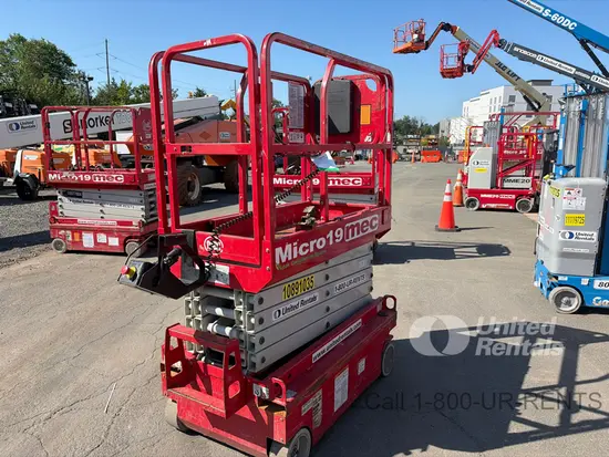 2019 MEC MICRO 19 Scissor Lift