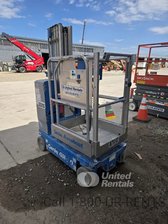 2018 Genie GR-20 Self-Propelled One-Person Lift