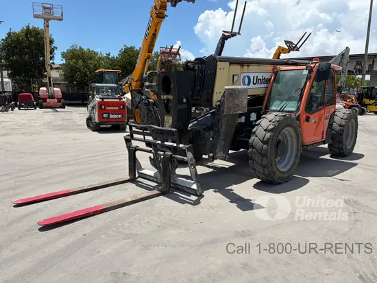 2018 JLG 1055 Forklift